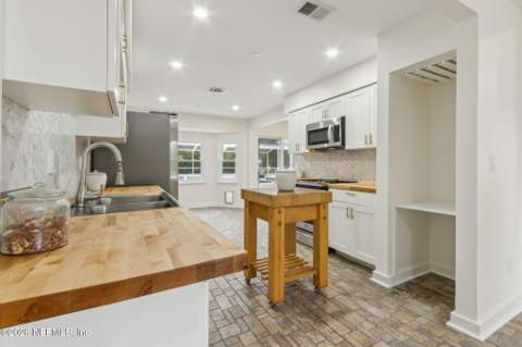 8740 Waterfront Terrace, Jacksonville FL - photo 14 of 43