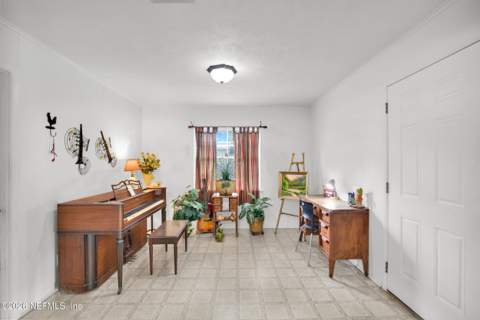 302 Westover Circle, Palatka FL - photo 10 of 32