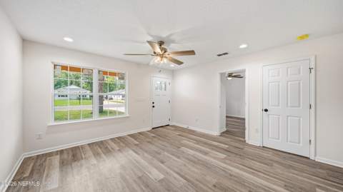 3321 Almeda Street, Jacksonville FL - photo 6 of 48