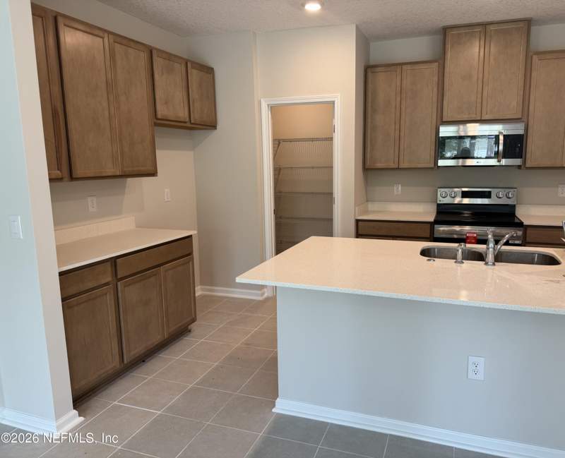 4 bedroom Single Family Residence at 6230 Weston Woods Drive #0015, Weston Woods, Jacksonville — photo 3