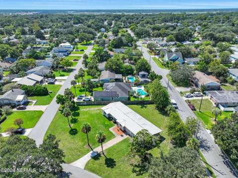 1103 Palm Circle, Jacksonville Beach FL - photo 23 of 32