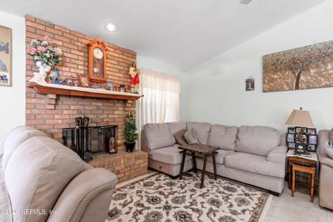 2684 Sam Hardwick Boulevard, Jacksonville FL - photo 9 of 32