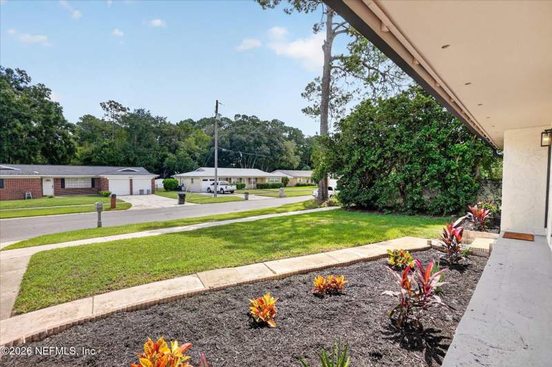 5 bedroom Single Family Residence at 962 Grove Park Drive, Grove Park, Orange Park — photo 5