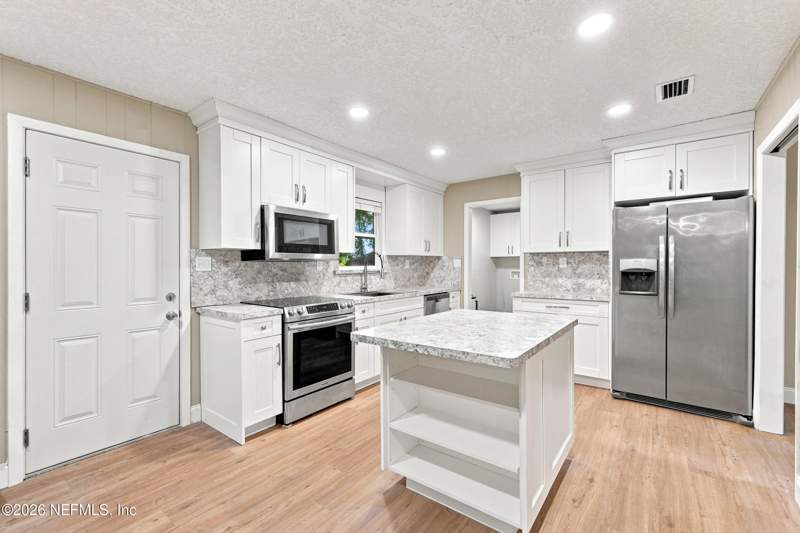 3 bedroom Single Family Residence at 11948 Aaron Road, Eastport, Jacksonville — photo 4