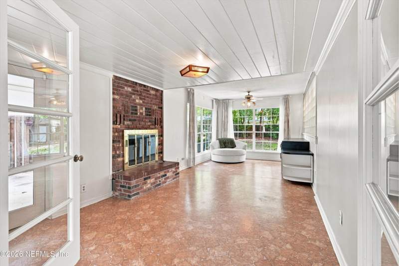 3 bedroom Single Family Residence at 2443 Cedar Shores Circle, Cedar Shores, Jacksonville — photo 5
