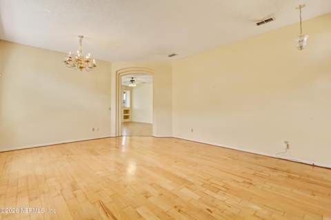 13062 Brians Creek Drive, Jacksonville FL - photo 7 of 39