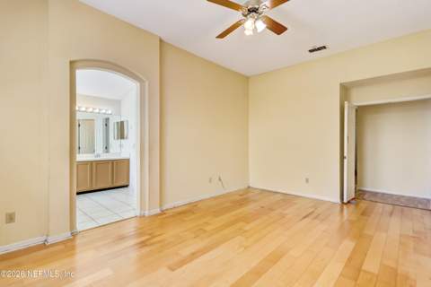 13062 Brians Creek Drive, Jacksonville FL - photo 21 of 39