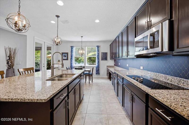 3 bedroom Single Family Residence at 2977 McCrone Way, The Woodlands, Jacksonville — photo 5