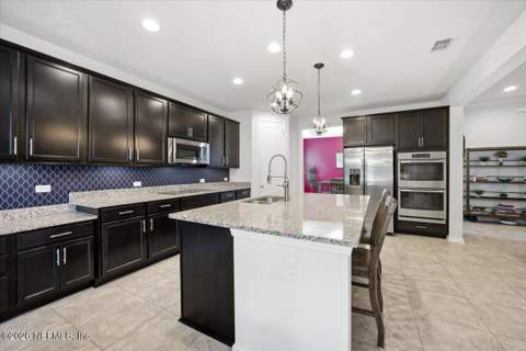 2977 McCrone Way, Jacksonville FL - photo 10 of 36
