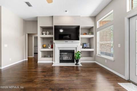 6352 Lake Plantation Drive, Jacksonville FL - photo 8 of 42