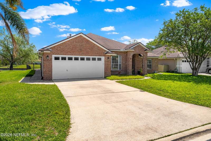 3 bedroom Single Family Residence at 6352 Lake Plantation Drive, The Lakes @ Westland, Jacksonville — photo 2
