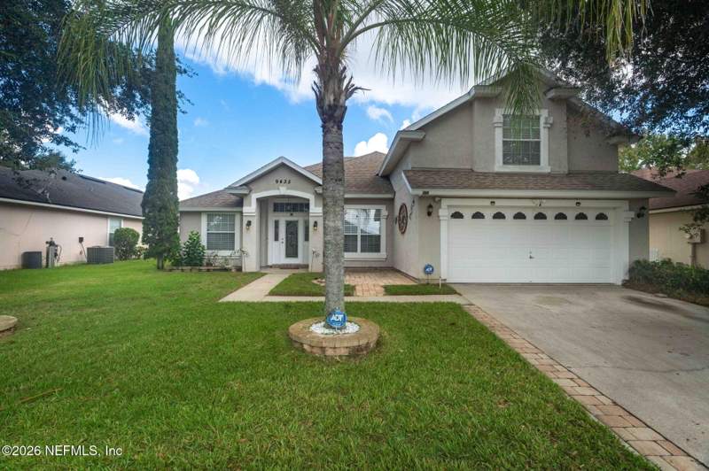 5 bedroom Single Family Residence at 9435 Prosperity Lake Drive, Watermill, Jacksonville — photo 2