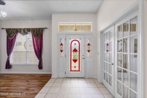 9435 Prosperity Lake Drive, Jacksonville FL - photo 7 of 41