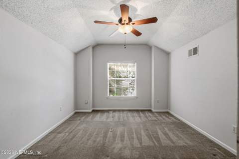 9435 Prosperity Lake Drive, Jacksonville FL - photo 24 of 41
