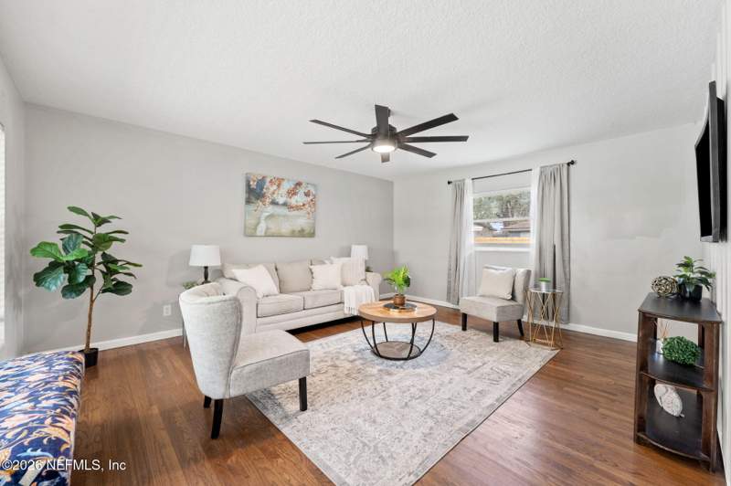 3 bedroom Single Family Residence at 2443 Ironwood Drive, Love Grove Acres, Jacksonville — photo 3