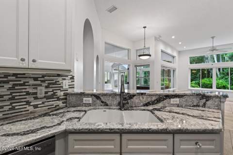 7839 Heather Lake Court, Jacksonville FL - photo 9 of 88