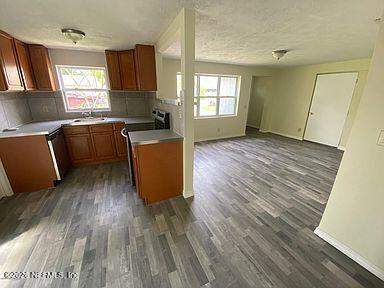 3 bedroom Single Family Residence at 1041 Seminole Avenue, Biltmore, Jacksonville — photo 4