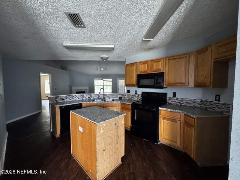 4 bedroom Single Family Residence at 1288 W Summit Oaks Drive, Crystal Creek, Jacksonville — photo 4