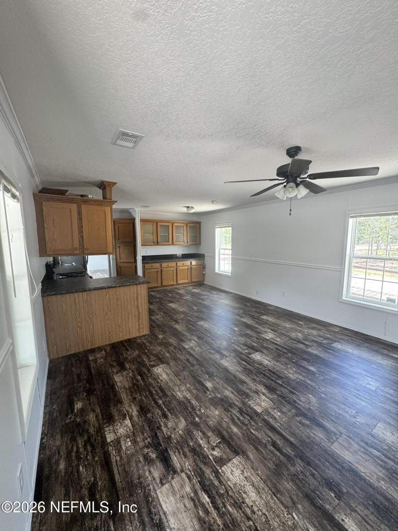 2 bedroom Single Family Residence at 282 Beecher Springs Road, Crescent City, Crescent City — photo 4