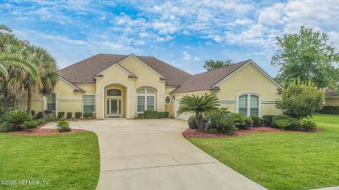 586 Golden Links Drive, home for sale in Orange Park 32073