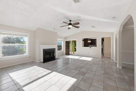 12430 Gentle Ben Court, Jacksonville FL - photo 11 of 40