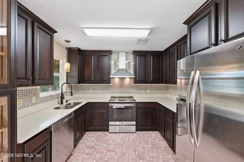 12430 Gentle Ben Court, Jacksonville FL - photo 15 of 40