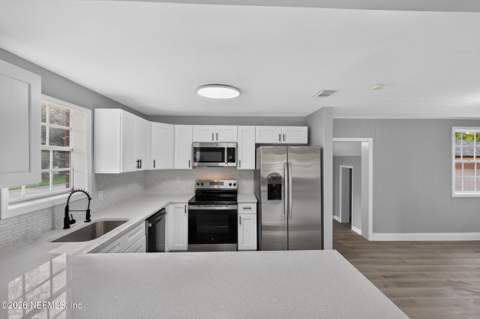 5100 Lexington Avenue, Jacksonville FL - photo 10 of 48