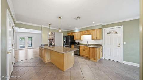 5340 Gathering Oaks Court, Jacksonville FL - photo 9 of 70