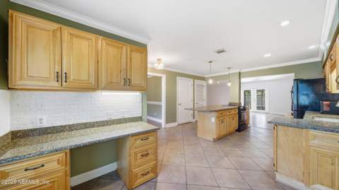 5340 Gathering Oaks Court, Jacksonville FL - photo 12 of 70