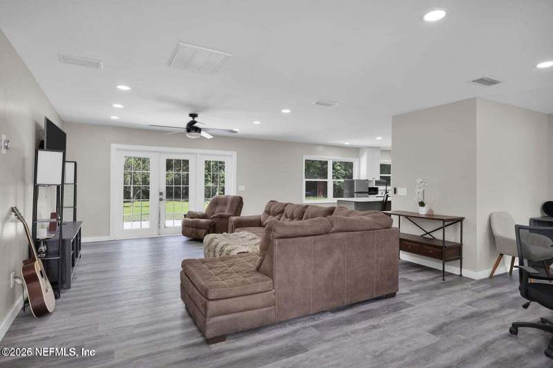 3 bedroom Single Family Residence at 11707 Village Lane, Mandarin Village, Jacksonville — photo 5