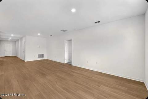 8178 Archibald Terrace, Jacksonville FL - photo 8 of 22