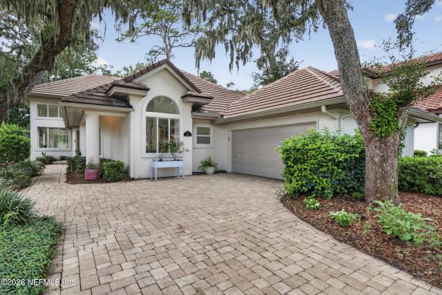 113 LAUREL WAY