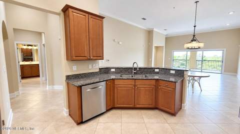 13846 Atlantic Boulevard #215, Jacksonville FL - photo 14 of 32