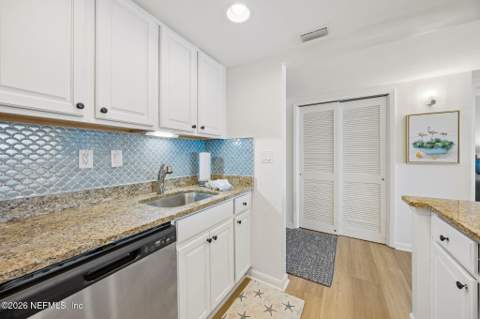 233 Sandcastles Court Court #233, Fernandina Beach FL - photo 18 of 59