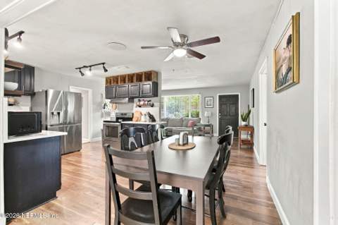10772 S Hawaii Drive, Jacksonville FL - photo 9 of 56