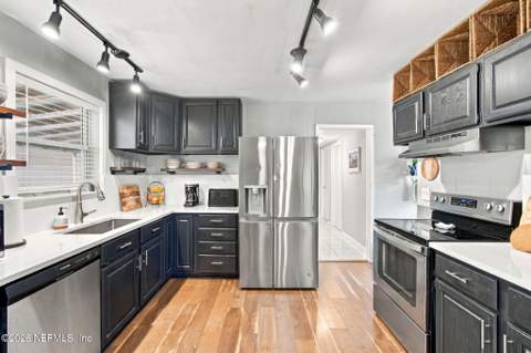 10772 S Hawaii Drive, Jacksonville FL - photo 13 of 56