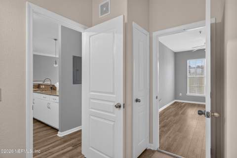 8290 Gate Parkway #817, Jacksonville FL - photo 9 of 26