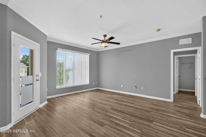 1 bedroom Condominium at 8290 Gate Parkway #817, Gardens Of Bridgehampton, Jacksonville — photo 5