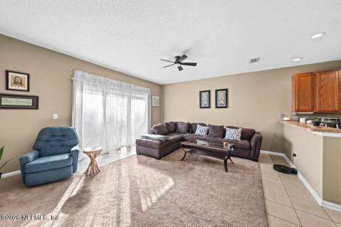 8612 Ribbon Falls Lane, Jacksonville FL - photo 10 of 31