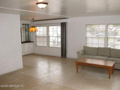 7602 Sunwood Drive, Jacksonville FL - photo 7 of 26