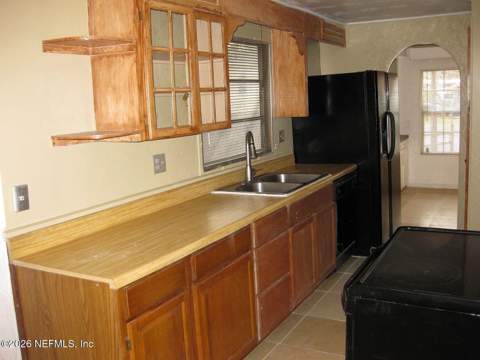 7602 Sunwood Drive, Jacksonville FL - photo 10 of 26