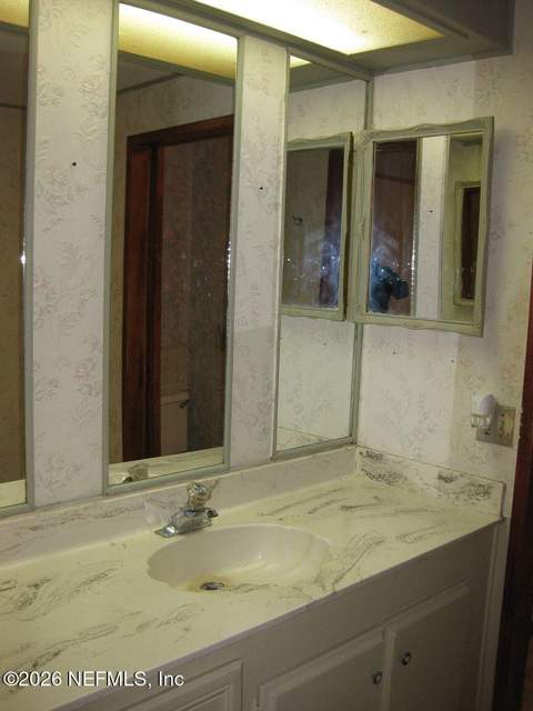 7602 Sunwood Drive, Jacksonville FL - photo 15 of 26