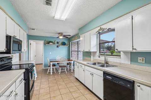 510 San Clementi Drive, Fleming Island FL - photo 16 of 51