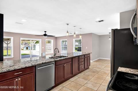 2895 Plainwood Place, Green Cove Springs FL - photo 7 of 31