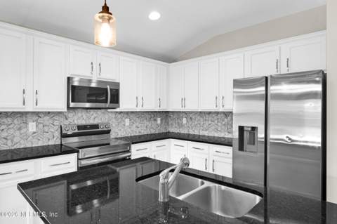 1025 Floyd Street, Fleming Island FL - photo 15 of 44