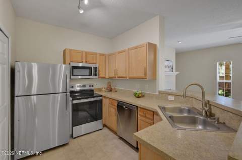24 Jardin De Mer Place #24, Jacksonville Beach FL - photo 8 of 44