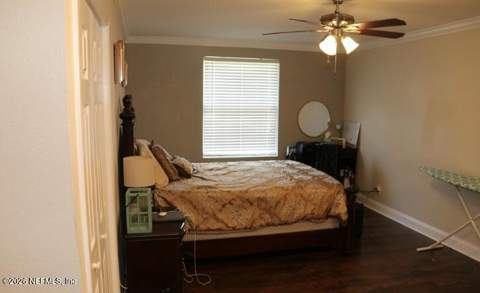 4301 Plaza Gate Lane #301, Jacksonville FL - photo 10 of 13