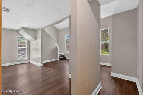 3918 Pine Breeze Road, Jacksonville FL - photo 9 of 19