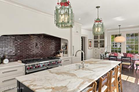 3557 Pine Street, Jacksonville FL - photo 10 of 58