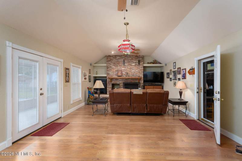 3 bedroom Single Family Residence at 177 Central Avenue, Model Land Comp, San Mateo — photo 5